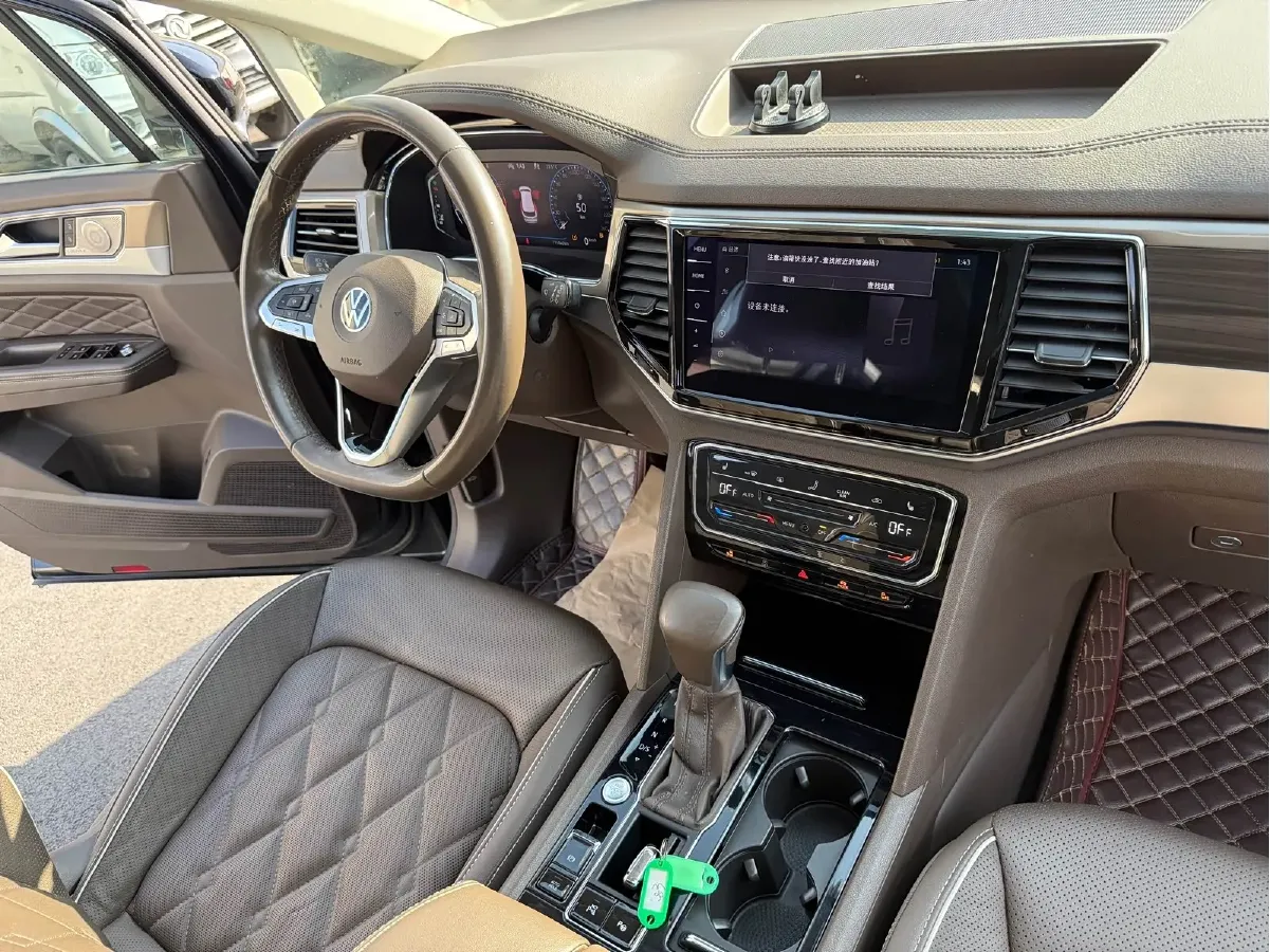 2022 Volkswagen Viloran 2.0T 220HP L4 7DCT,autocango,china used car exporter,china ev exporter,chinese used car exporter,chinese used ev exporter