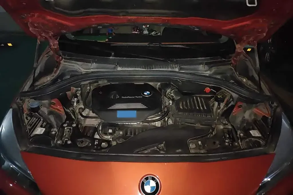 2016 BMW 2 Series Wagon 1.5T 136HP L3 6AT,autocango,china used car exporter,china ev exporter,chinese used car exporter,chinese used ev exporter