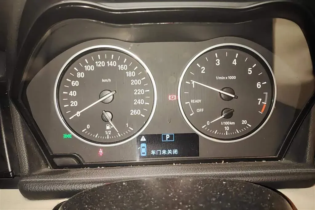 2016 BMW 2 Series Wagon 1.5T 136HP L3 6AT,autocango,china used car exporter,china ev exporter,chinese used car exporter,chinese used ev exporter