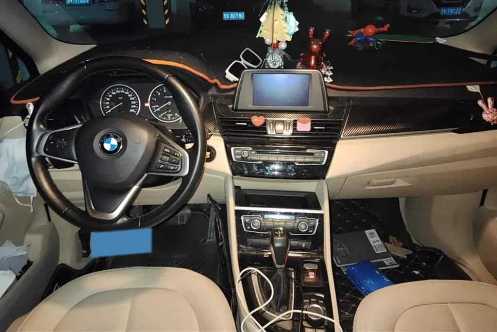 2016 BMW 2 Series Wagon 1.5T 136HP L3 6AT,autocango,china used car exporter,china ev exporter,chinese used car exporter,chinese used ev exporter