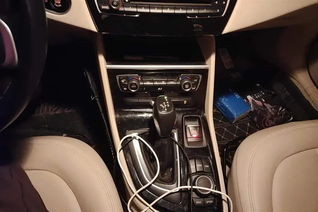 2016 BMW 2 Series Wagon 1.5T 136HP L3 6AT,autocango,china used car exporter,china ev exporter,chinese used car exporter,chinese used ev exporter