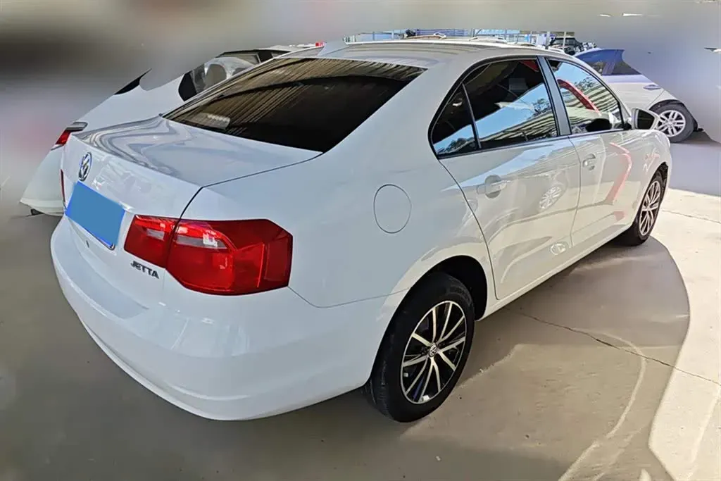 2015 Volkswagen Jetta 1.6L 110HP L4 5MT,autocango,china used car exporter,china ev exporter,chinese used car exporter,chinese used ev exporter