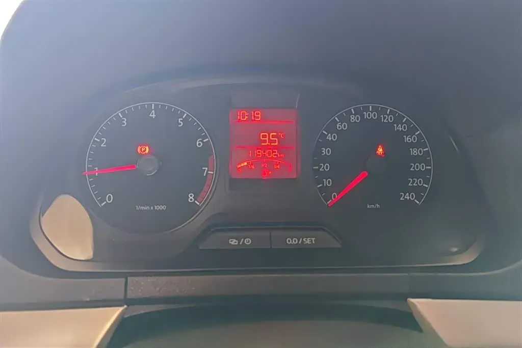 2015 Volkswagen Jetta 1.6L 110HP L4 5MT,autocango,china used car exporter,china ev exporter,chinese used car exporter,chinese used ev exporter