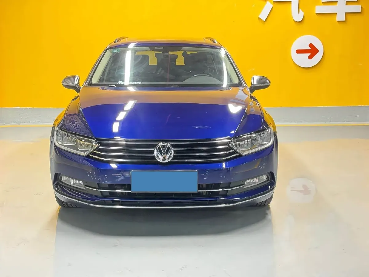 2016 Volkswagen Alltrack 2.0T 220HP L4 6DCT,autocango,china used car exporter,china ev exporter,chinese used car exporter,chinese used ev exporter