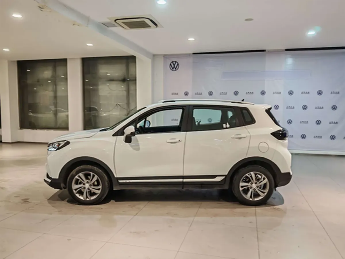 2019 ChangAn CS15 1.5L 107HP L4 5DCT,autocango,china used car exporter,china ev exporter,chinese used car exporter,chinese used ev exporter