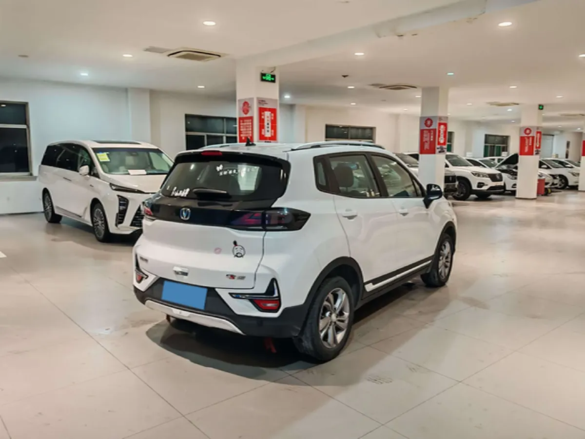 2019 ChangAn CS15 1.5L 107HP L4 5DCT,autocango,china used car exporter,china ev exporter,chinese used car exporter,chinese used ev exporter