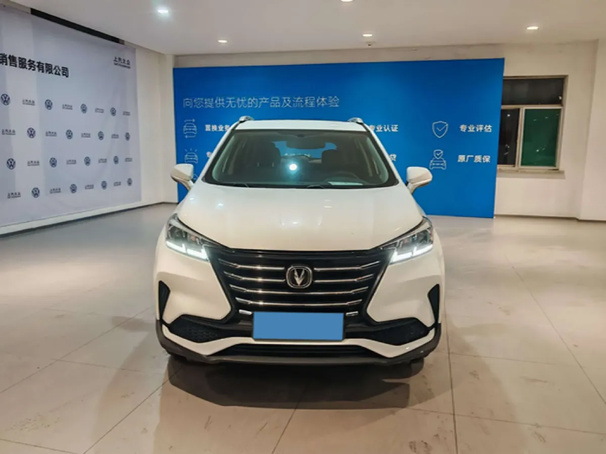 2019 ChangAn CS15 1.5L 107HP L4 5DCT,autocango,china used car exporter,china ev exporter,chinese used car exporter,chinese used ev exporter