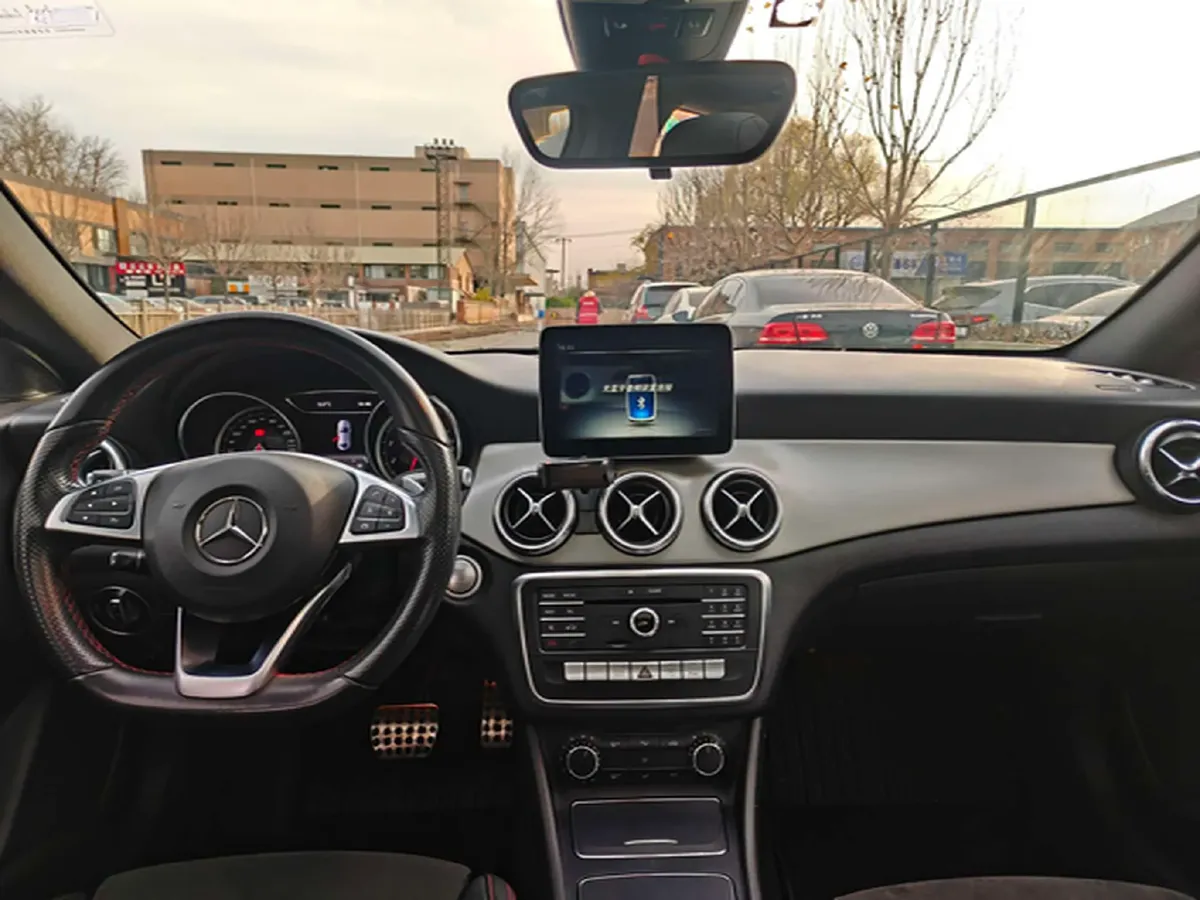 2017 Mercedes-Benz CLA Class 2.0T 184HP L4 7DCT,autocango,china used car exporter,china ev exporter,chinese used car exporter,chinese used ev exporter