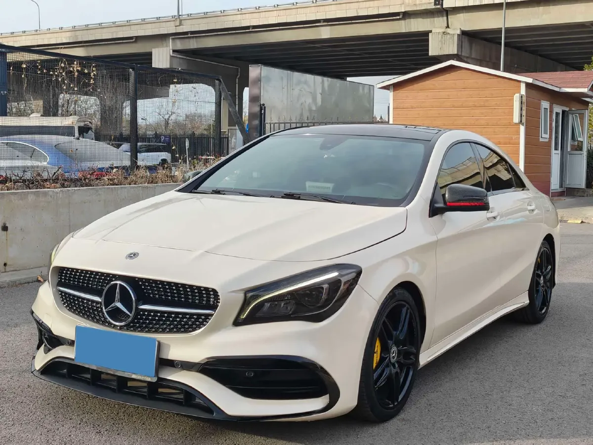 2017 Mercedes-Benz CLA Class 2.0T 184HP L4 7DCT,autocango,china used car exporter,china ev exporter,chinese used car exporter,chinese used ev exporter