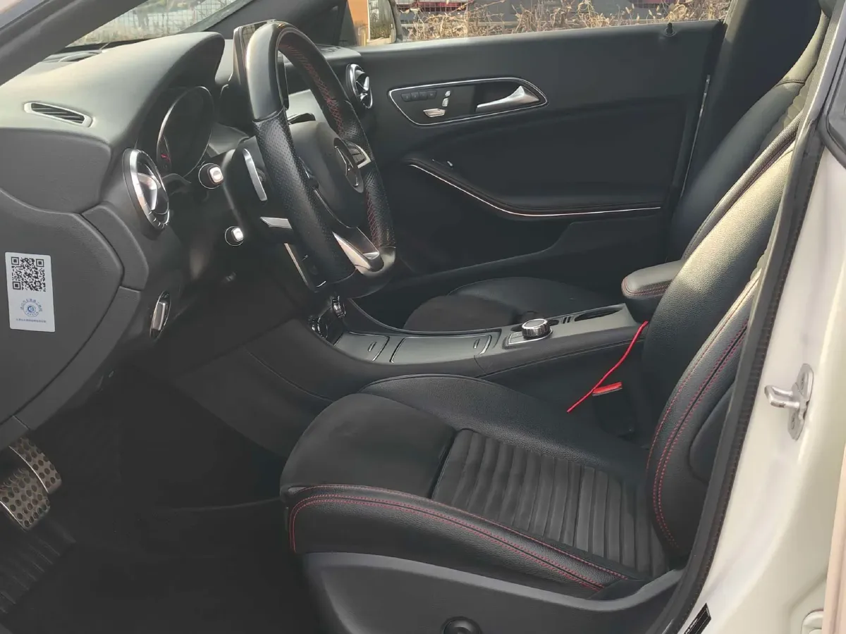 2017 Mercedes-Benz CLA Class 2.0T 184HP L4 7DCT,autocango,china used car exporter,china ev exporter,chinese used car exporter,chinese used ev exporter