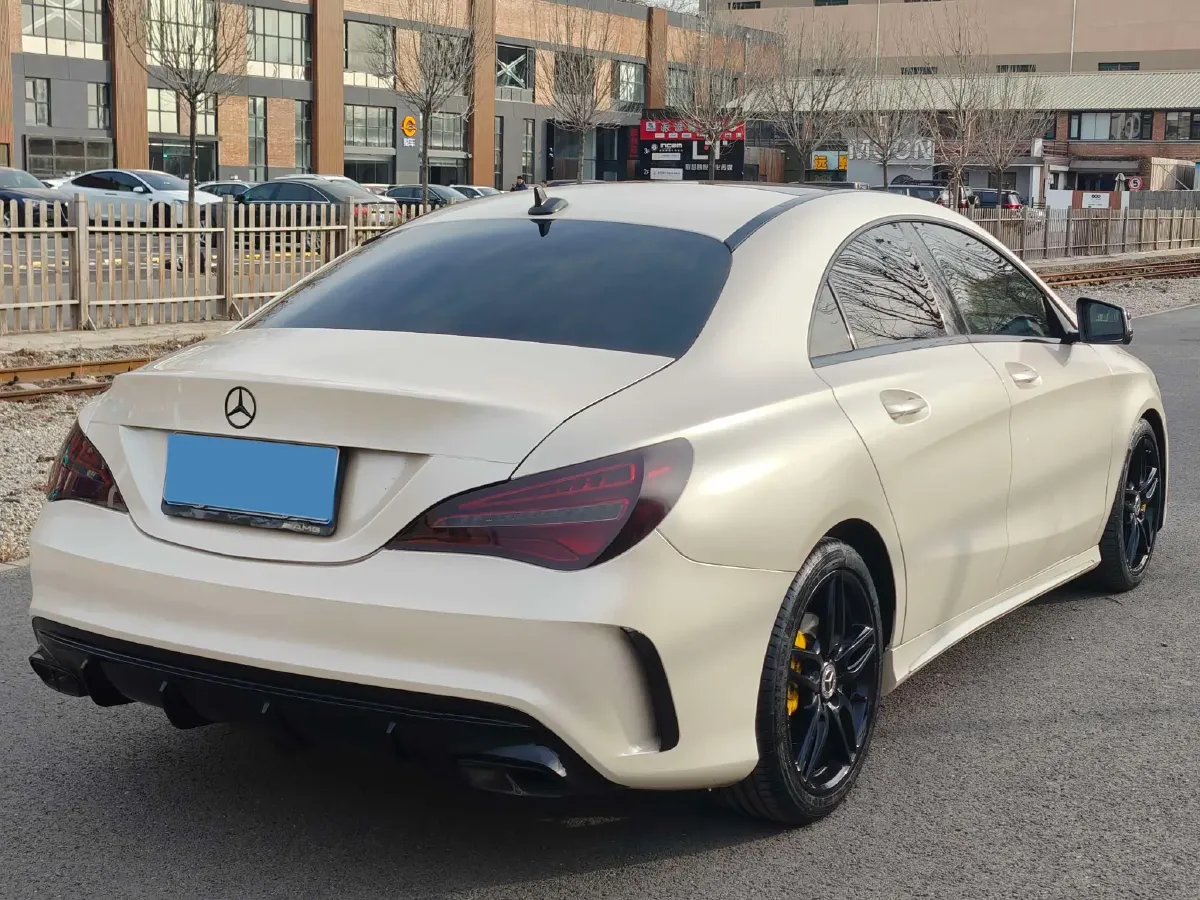 2017 Mercedes-Benz CLA Class 2.0T 184HP L4 7DCT,autocango,china used car exporter,china ev exporter,chinese used car exporter,chinese used ev exporter