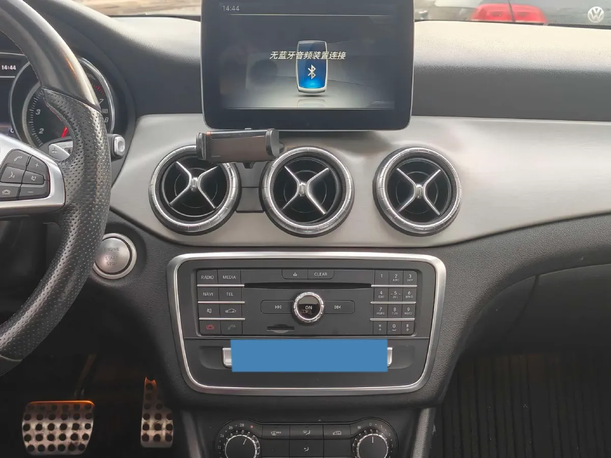 2017 Mercedes-Benz CLA Class 2.0T 184HP L4 7DCT,autocango,china used car exporter,china ev exporter,chinese used car exporter,chinese used ev exporter