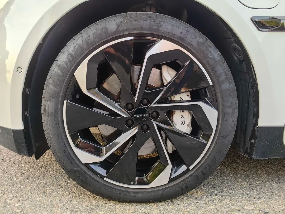 2024 Zeekr 001 BEV 100KWH,autocango,china used car exporter,china ev exporter,chinese used car exporter,chinese used ev exporter