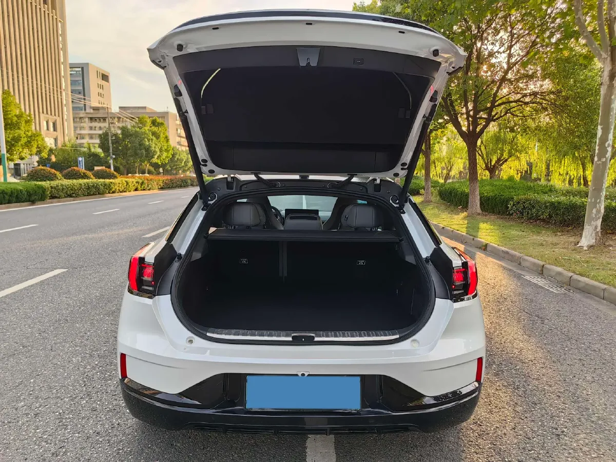 2024 Zeekr 001 BEV 100KWH,autocango,china used car exporter,china ev exporter,chinese used car exporter,chinese used ev exporter