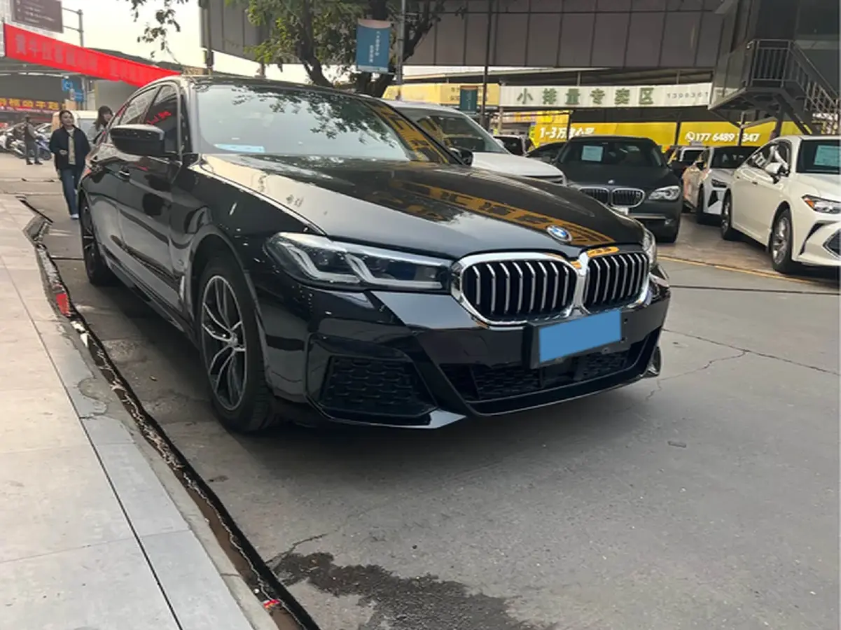 2021 BMW 5 Series 2.0T 184HP L4 8AT PHEV 17.7KWH