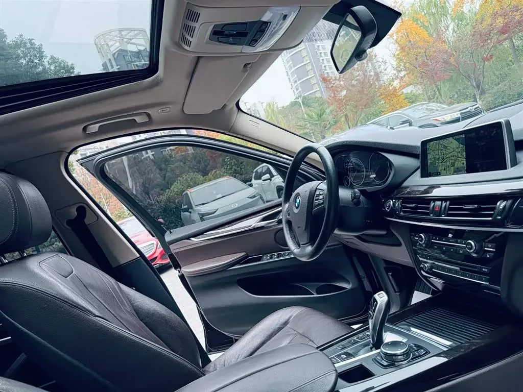 2014 BMW X5 3.0T 306HP L6 8AT,autocango,china used car exporter,china ev exporter,chinese used car exporter,chinese used ev exporter