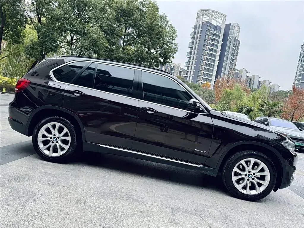 2014 BMW X5 3.0T 306HP L6 8AT,autocango,china used car exporter,china ev exporter,chinese used car exporter,chinese used ev exporter