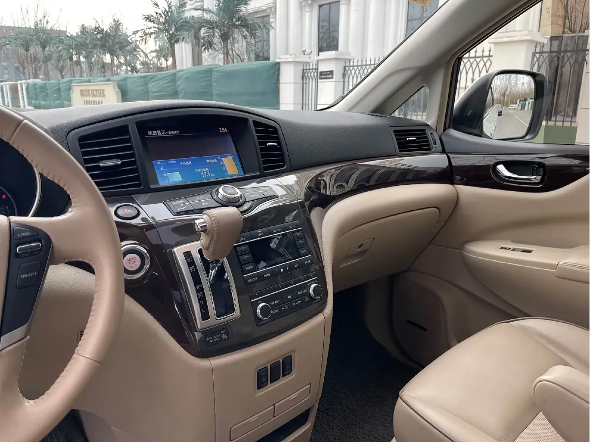 2015 Nissan Quest 3.5L 277HP V6 CVT,autocango,china used car exporter,china ev exporter,chinese used car exporter,chinese used ev exporter