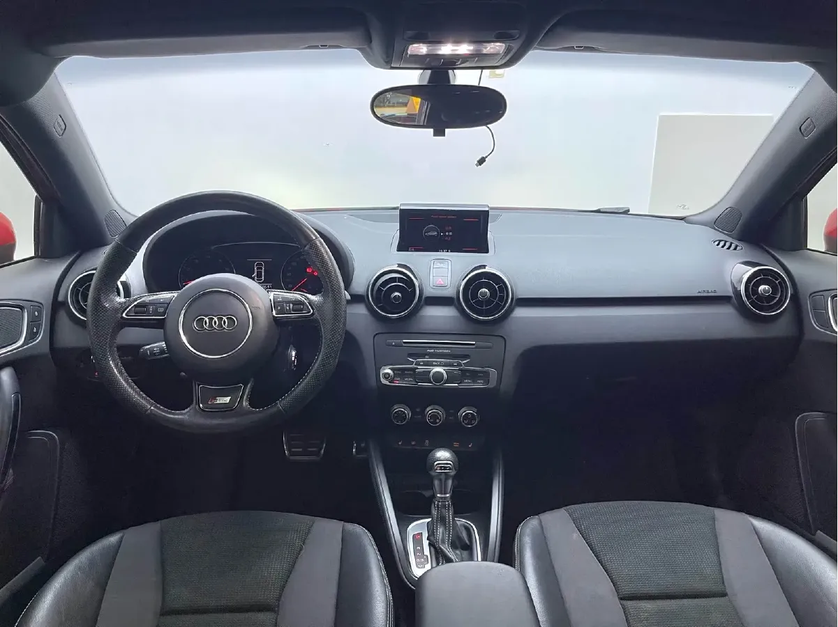 2016 Audi A1 1.4T 125HP L4 7DCT,autocango,china used car exporter,china ev exporter,chinese used car exporter,chinese used ev exporter