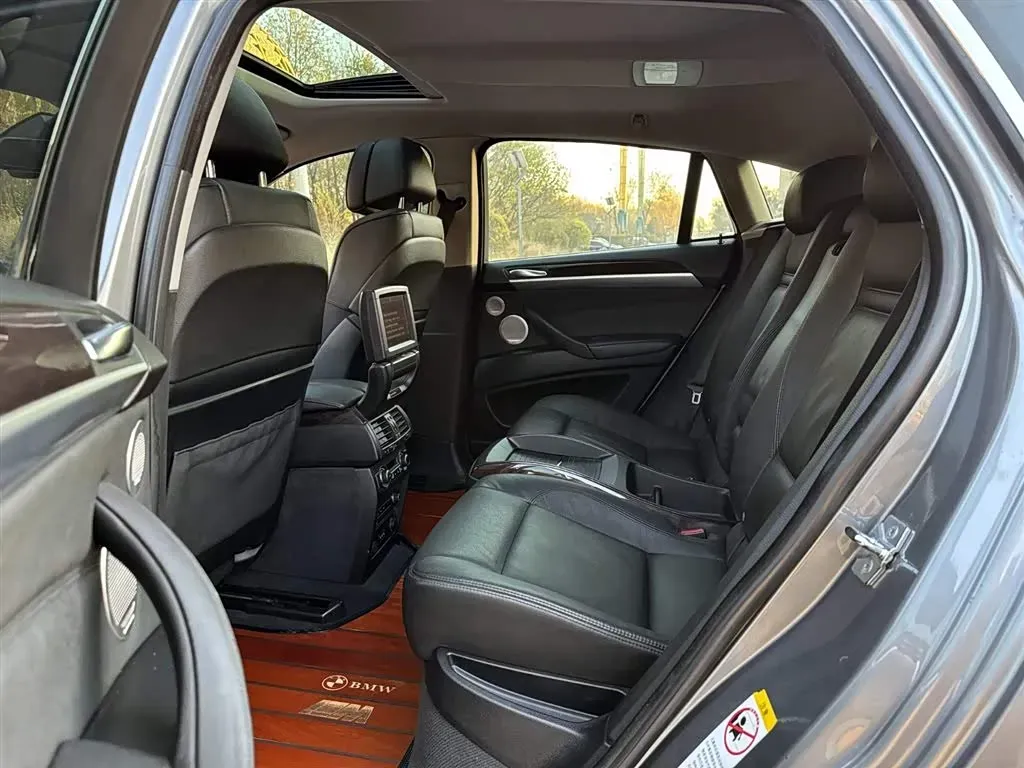 2010 BMW X6 M 4.4T 555HP V8 6AT,autocango,china used car exporter,china ev exporter,chinese used car exporter,chinese used ev exporter