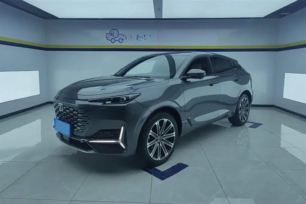 2021 ChangAn UNI-K 2.0T 233HP L4 8AT