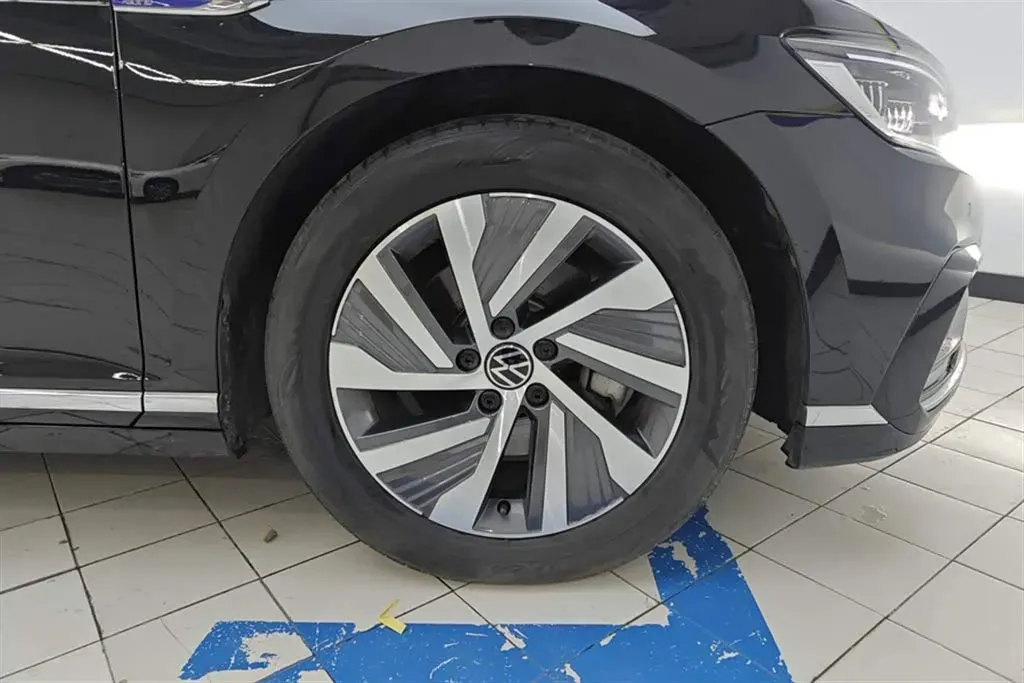 2020 Volkswagen Magotan GTE 1.4T 150HP L4 6DCT PHEV 13KWH,autocango,china used car exporter,china ev exporter,chinese used car exporter,chinese used ev exporter