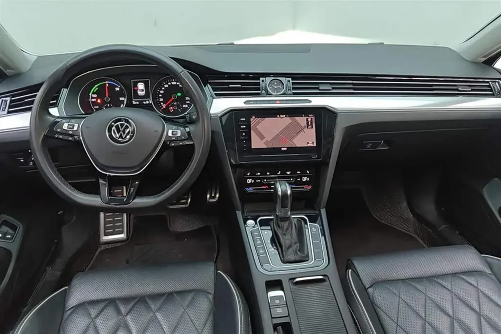 2020 Volkswagen Magotan GTE 1.4T 150HP L4 6DCT PHEV 13KWH,autocango,china used car exporter,china ev exporter,chinese used car exporter,chinese used ev exporter