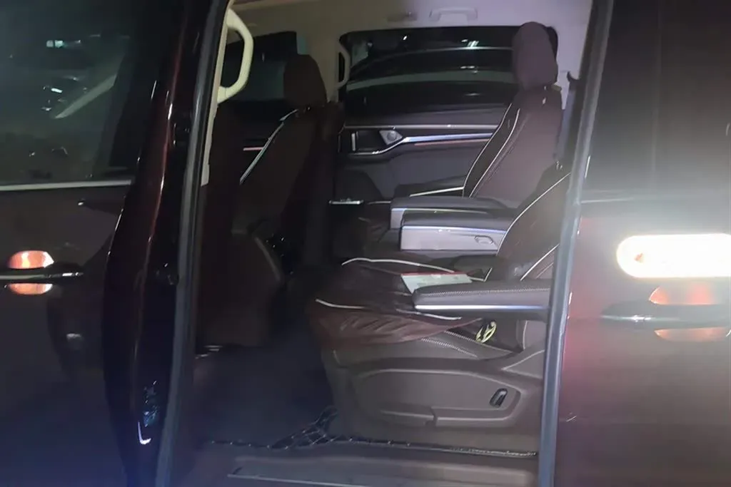 2020 Volkswagen Viloran 2.0T 186HP L4 7DCT,autocango,china used car exporter,china ev exporter,chinese used car exporter,chinese used ev exporter