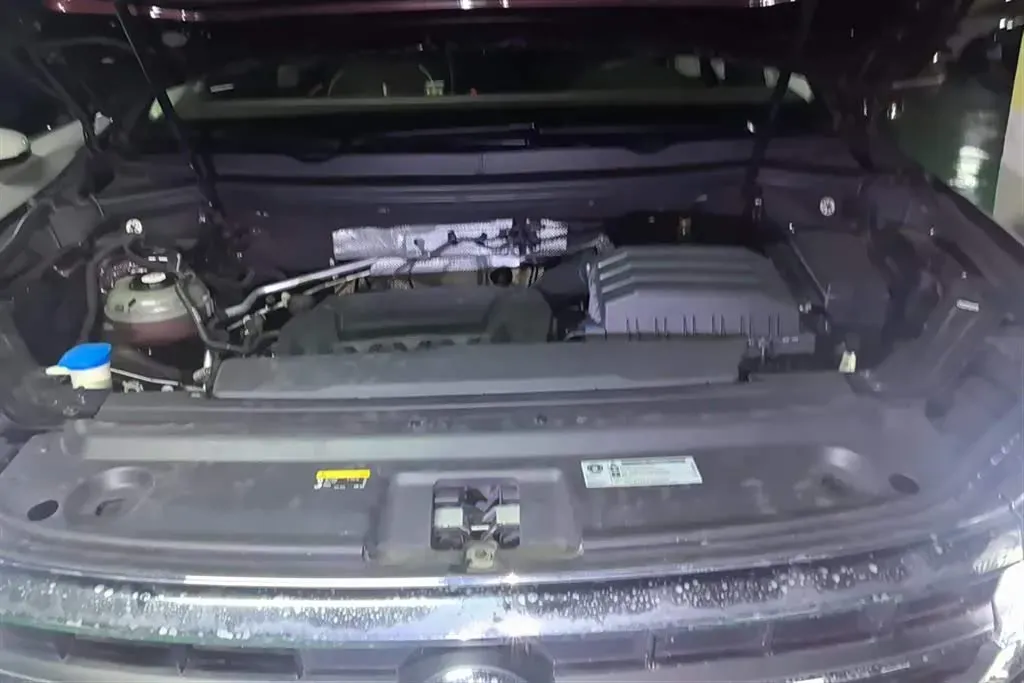 2020 Volkswagen Viloran 2.0T 186HP L4 7DCT,autocango,china used car exporter,china ev exporter,chinese used car exporter,chinese used ev exporter