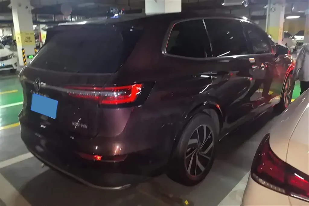 2020 Volkswagen Viloran 2.0T 186HP L4 7DCT,autocango,china used car exporter,china ev exporter,chinese used car exporter,chinese used ev exporter