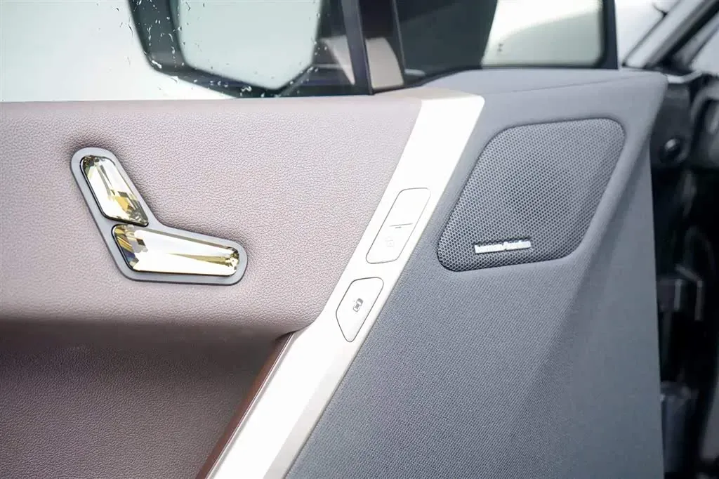 2023 BMW iX BEV 76.6KWH,autocango,china used car exporter,china ev exporter,chinese used car exporter,chinese used ev exporter