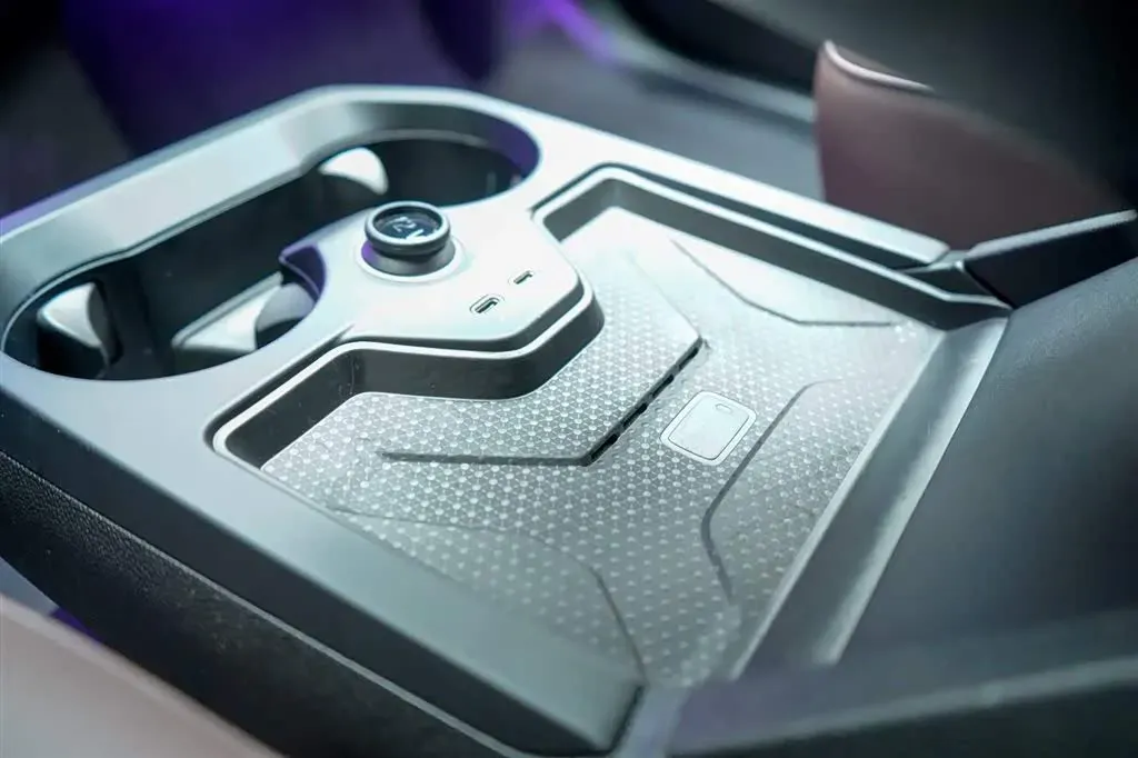 2023 BMW iX BEV 76.6KWH,autocango,china used car exporter,china ev exporter,chinese used car exporter,chinese used ev exporter