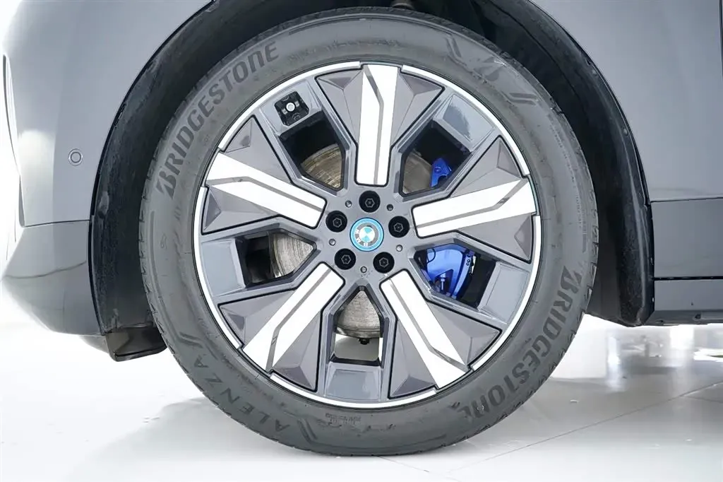 2023 BMW iX BEV 76.6KWH,autocango,china used car exporter,china ev exporter,chinese used car exporter,chinese used ev exporter