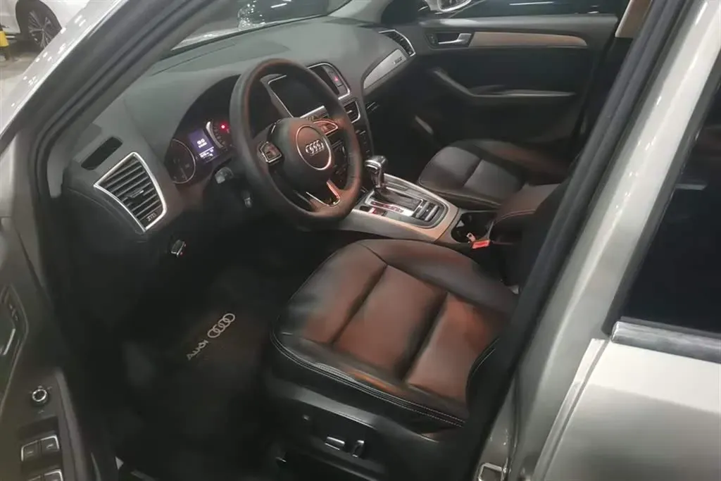 2016 Audi Q5 2.0T 224HP L4 8AT,autocango,china used car exporter,china ev exporter,chinese used car exporter,chinese used ev exporter