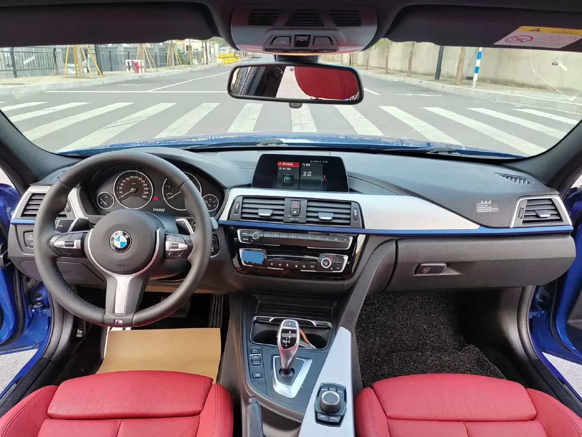 2019 BMW 3 Series 2.0T 184HP L4 8AT,autocango,china used car exporter,china ev exporter,chinese used car exporter,chinese used ev exporter