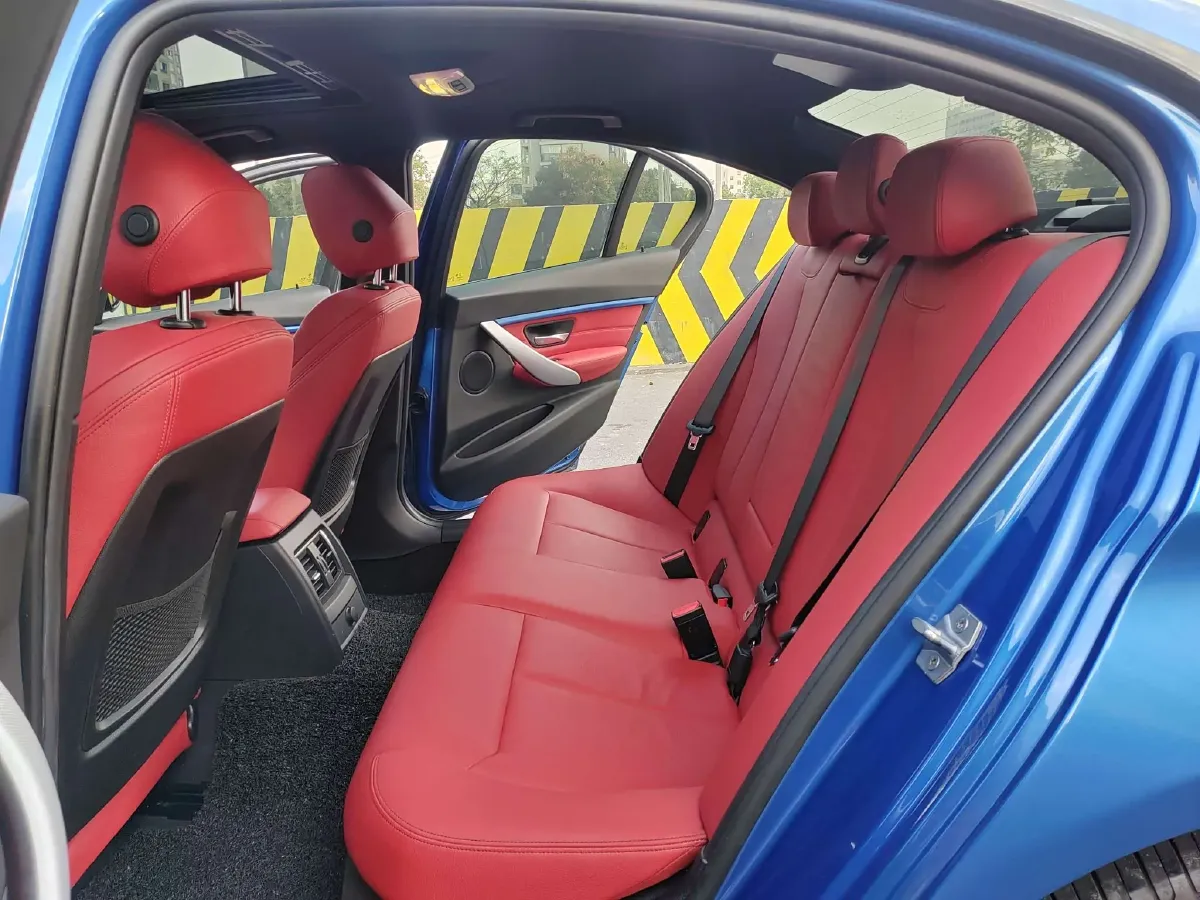 2019 BMW 3 Series 2.0T 184HP L4 8AT,autocango,china used car exporter,china ev exporter,chinese used car exporter,chinese used ev exporter