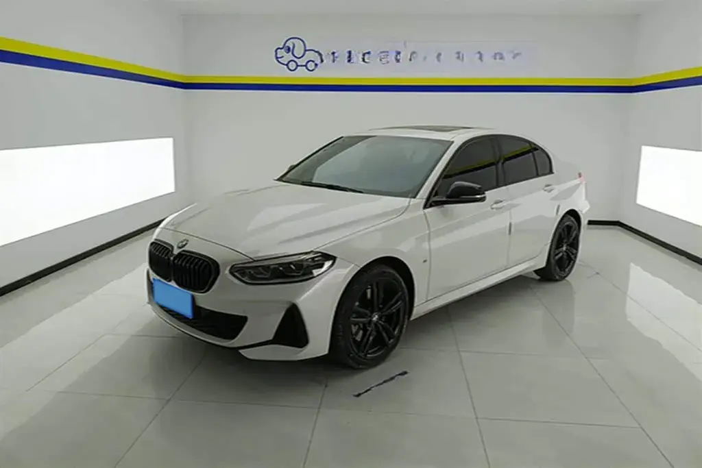 2021 BMW 1 Series 2.0T 192HP L4 7DCT
