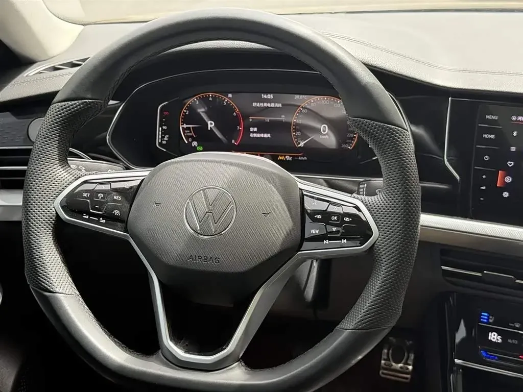 2024 Volkswagen Passat 2.0T 220HP L4 7DCT,autocango,china used car exporter,china ev exporter,chinese used car exporter,chinese used ev exporter