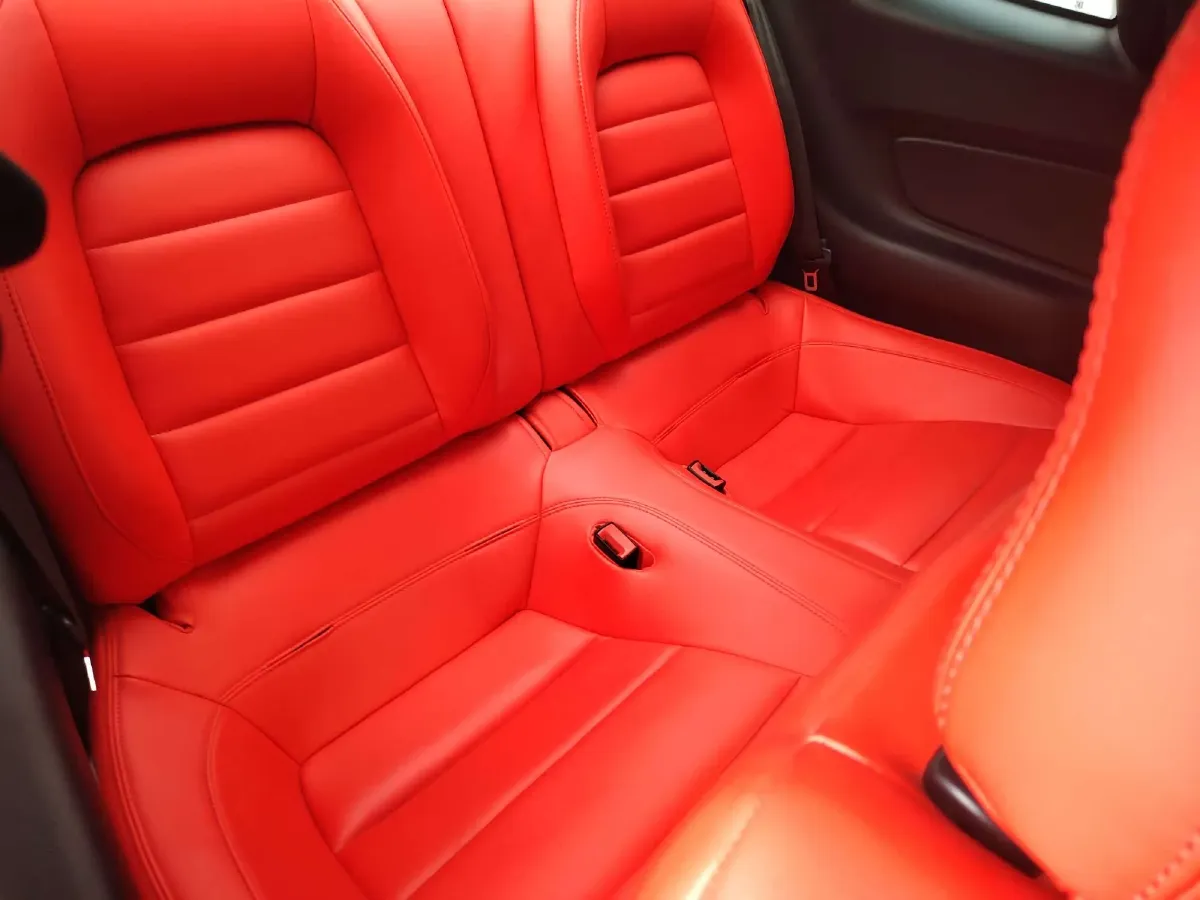 2017 Ford Mustang 2.3T 314HP L4 6AT,autocango,china used car exporter,china ev exporter,chinese used car exporter,chinese used ev exporter