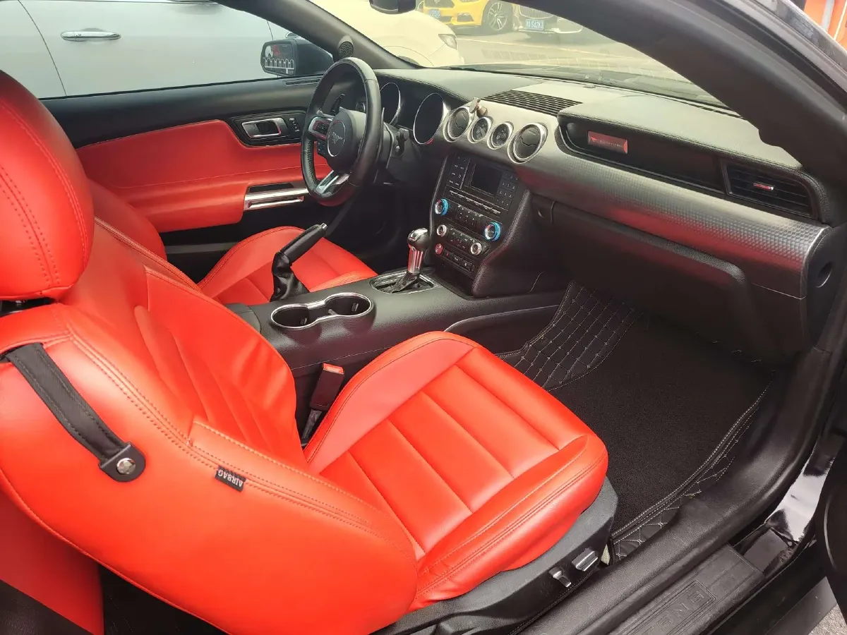 2017 Ford Mustang 2.3T 314HP L4 6AT,autocango,china used car exporter,china ev exporter,chinese used car exporter,chinese used ev exporter
