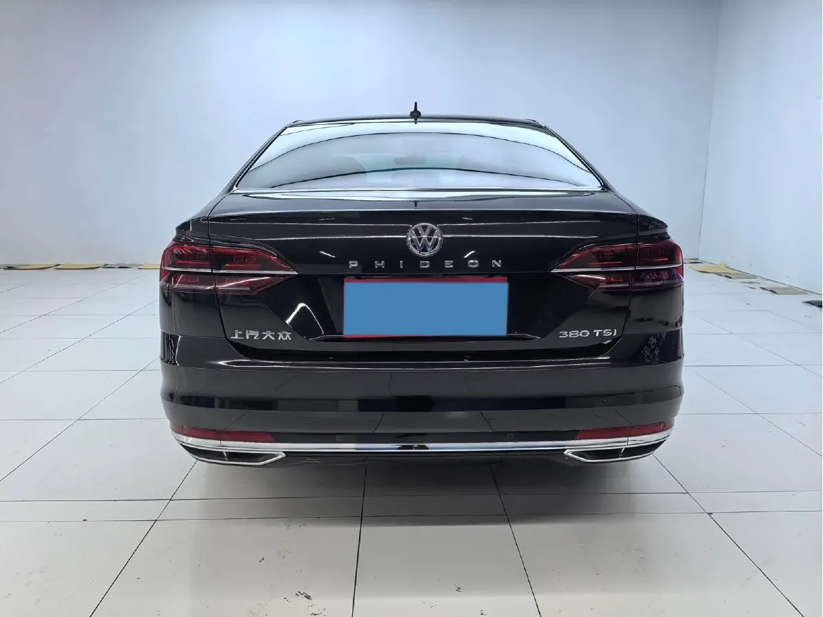 2018 Volkswagen Phideon 2.0T 224HP L4 7DCT,autocango,china used car exporter,china ev exporter,chinese used car exporter,chinese used ev exporter