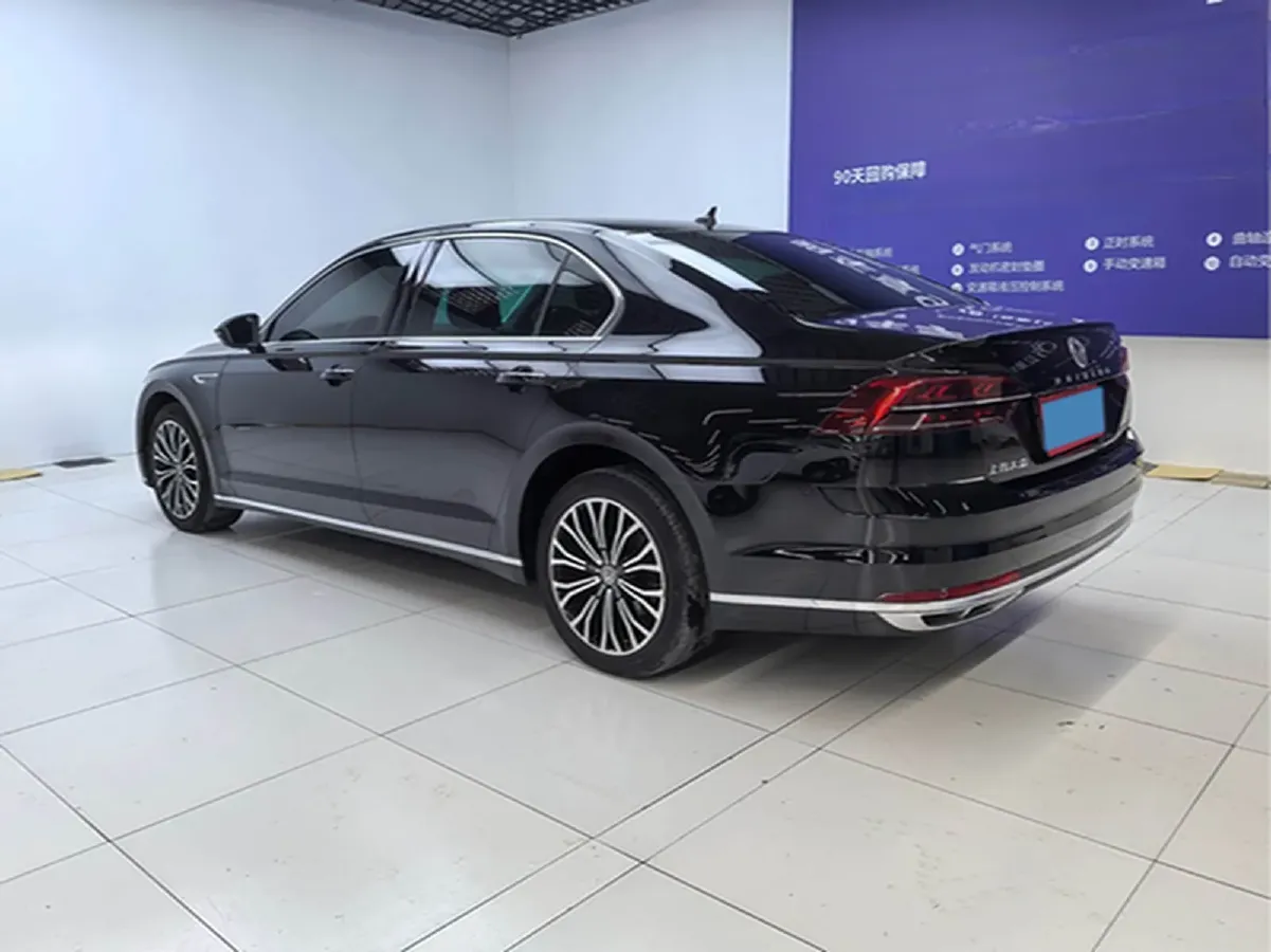 2018 Volkswagen Phideon 2.0T 224HP L4 7DCT,autocango,china used car exporter,china ev exporter,chinese used car exporter,chinese used ev exporter