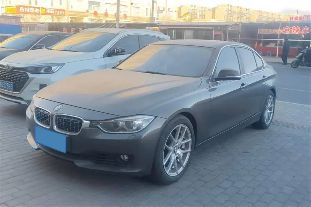 2014 BMW 3 Series 2.0T 184HP L4 8AT