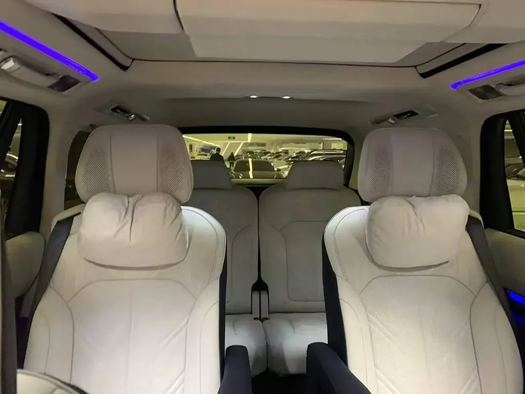 2025 Zeekr 9X 2.0T 279HP L4 1DHT PHEV,autocango,china used car exporter,china ev exporter,chinese used car exporter,chinese used ev exporter