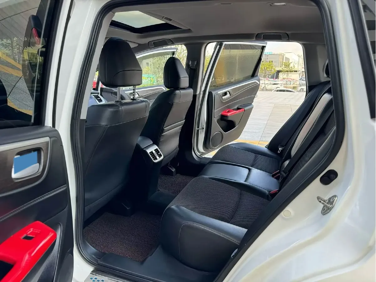 2014 Honda Jade 1.8L 141HP L4 5AT,autocango,china used car exporter,china ev exporter,chinese used car exporter,chinese used ev exporter