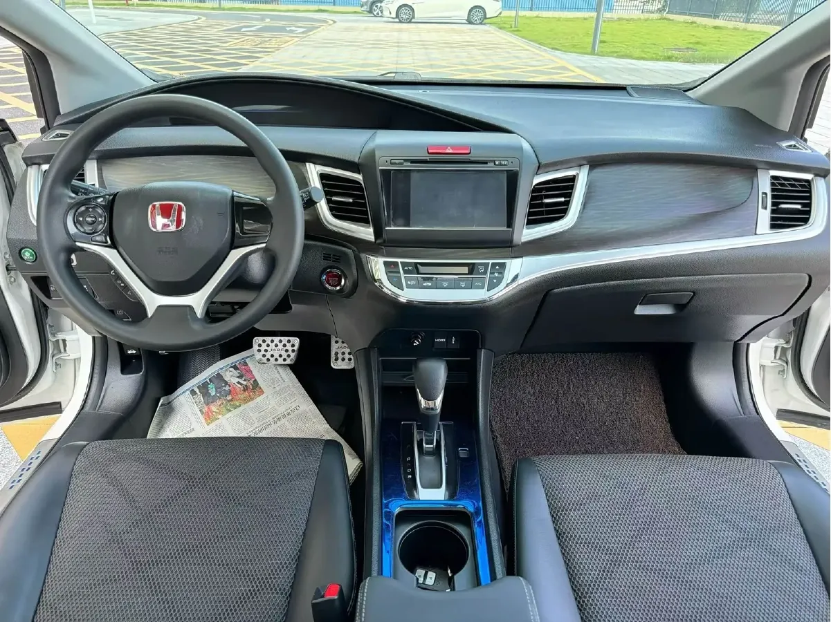 2014 Honda Jade 1.8L 141HP L4 5AT,autocango,china used car exporter,china ev exporter,chinese used car exporter,chinese used ev exporter