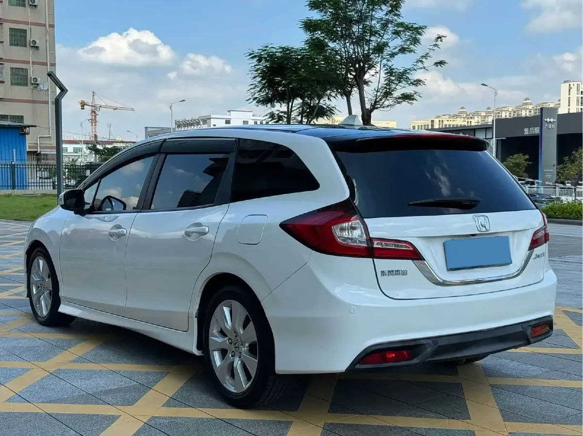 2014 Honda Jade 1.8L 141HP L4 5AT,autocango,china used car exporter,china ev exporter,chinese used car exporter,chinese used ev exporter