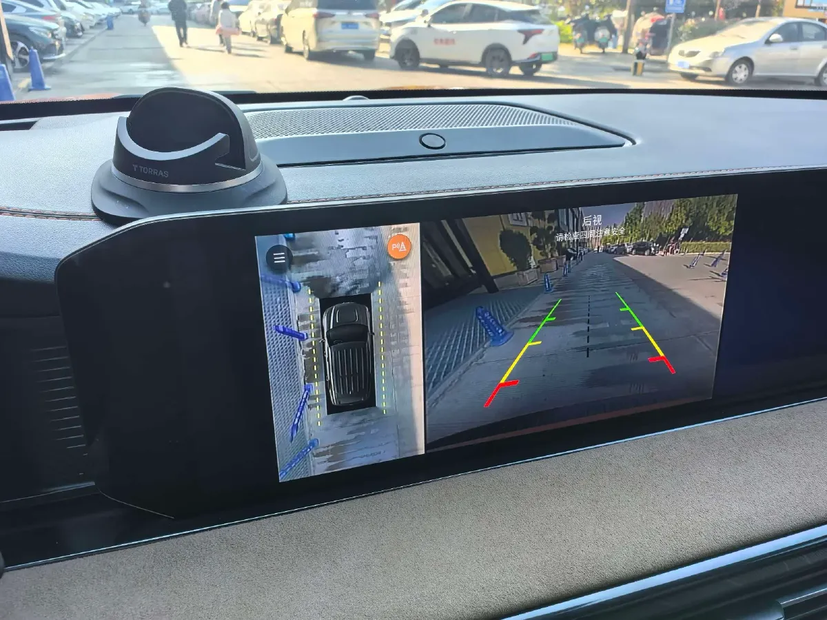 2023 Ford Explorer 2.3T 276HP L4 10AT,autocango,china used car exporter,china ev exporter,chinese used car exporter,chinese used ev exporter