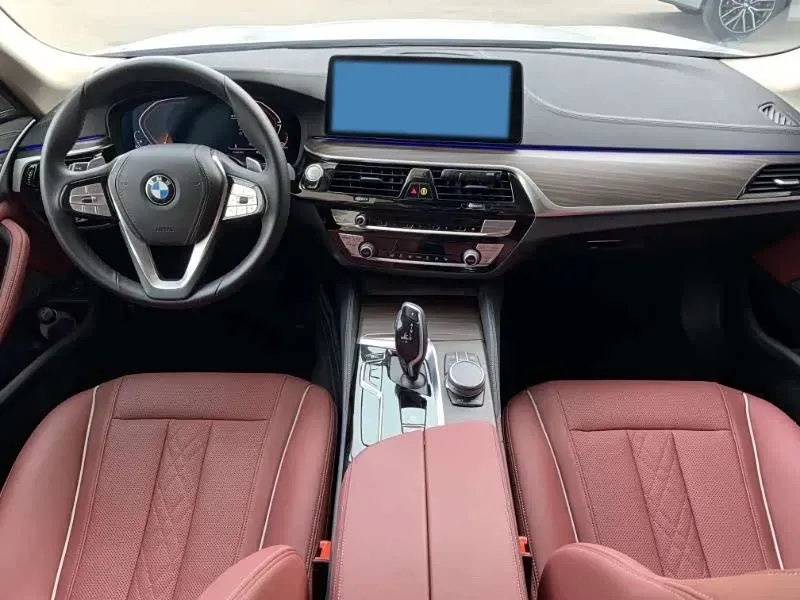 2023 BMW 5 Series 2.0T 245HP L4 8AT,autocango,china used car exporter,china ev exporter,chinese used car exporter,chinese used ev exporter