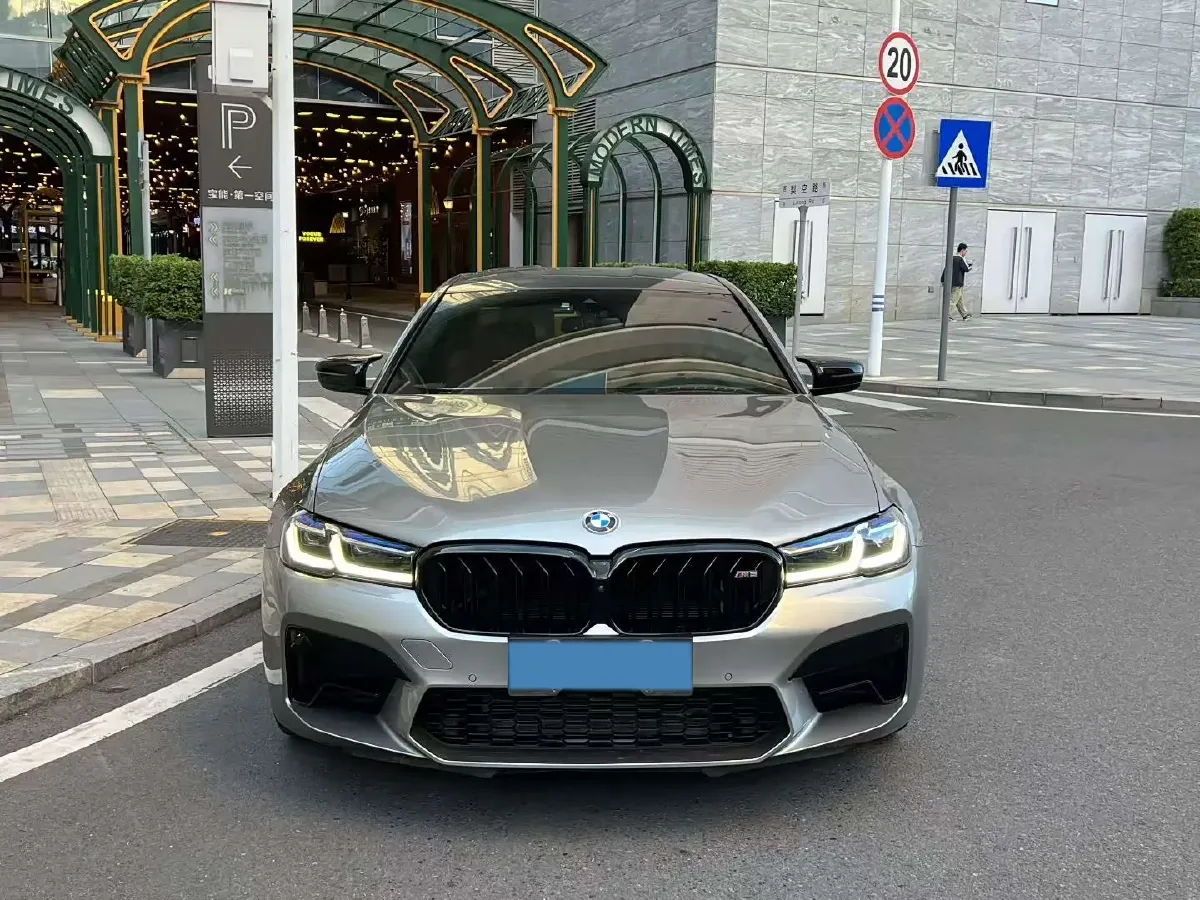 2021 BMW M5 4.4T 600HP V8 8AT,autocango,china used car exporter,china ev exporter,chinese used car exporter,chinese used ev exporter